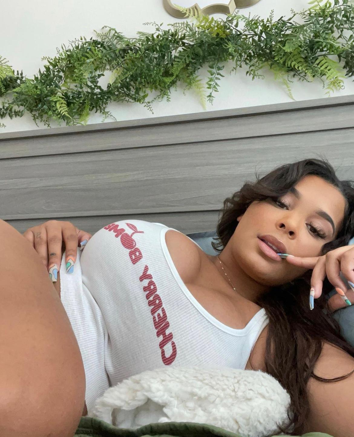 HOOK UP Looking to get freaky🌟On hookup🥵 with Tenecia ? l.SLIDE IN 🍇