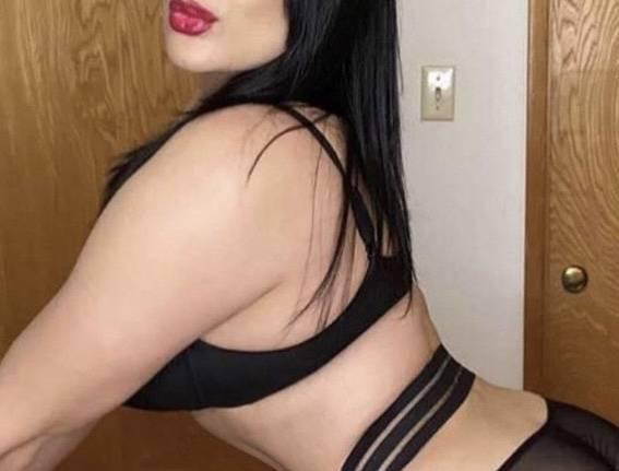 Naughty girl!Stop here! Cum see me now