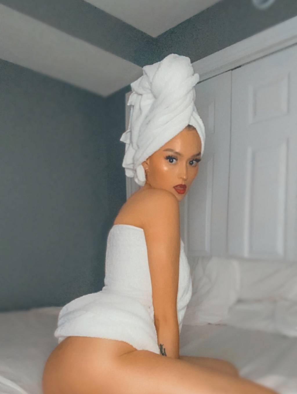 Tiffany Marie - Your Dream Escape..