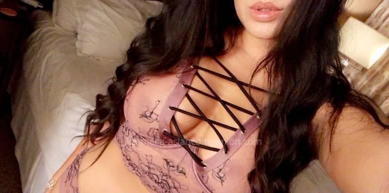 JANUARY TOURKarmella LynnVietnamese Canadian Beauty